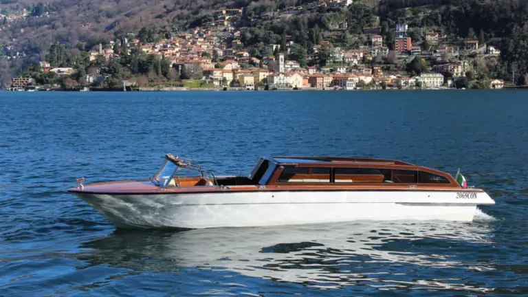 What to Wear and Bring on a Private Boat Tour on Lake Como